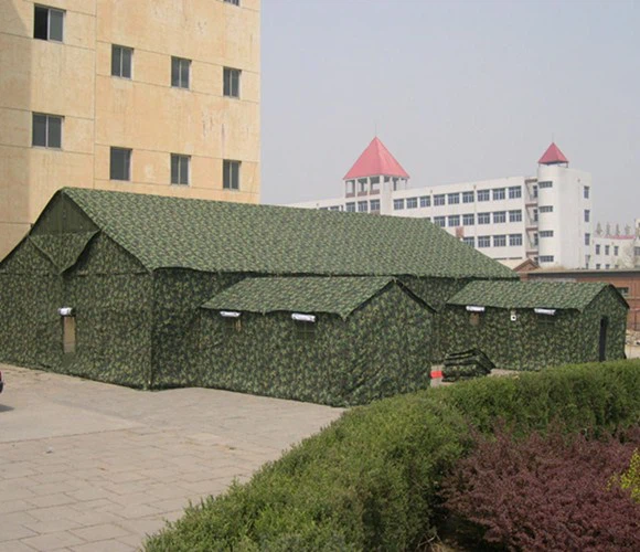 فرماندهی در فضای باز چادر نظامی را برای 50 نفر ترکیب کرد